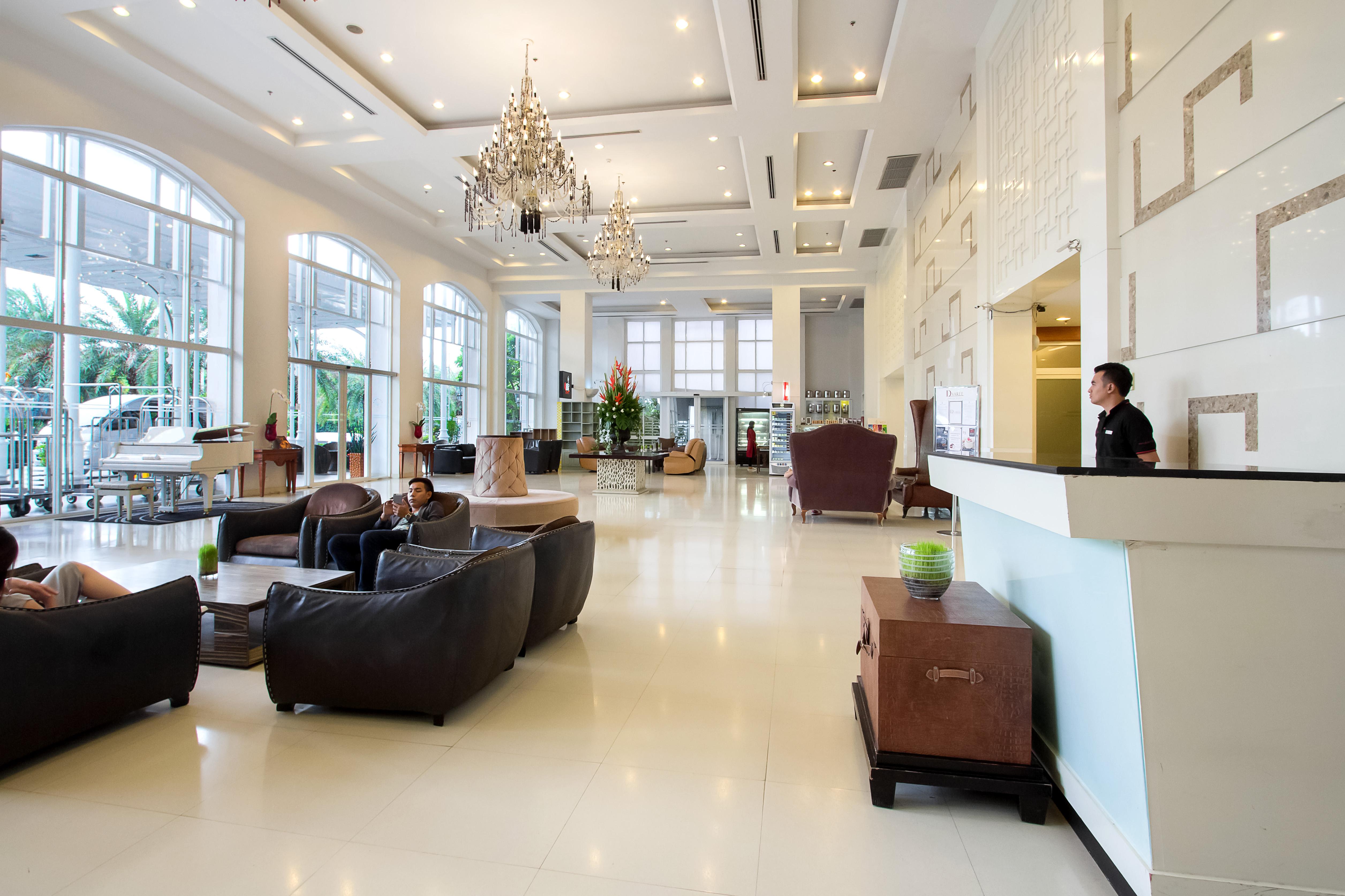 D Varee Jomtien Beach, Pattaya Kültér fotó Lobby