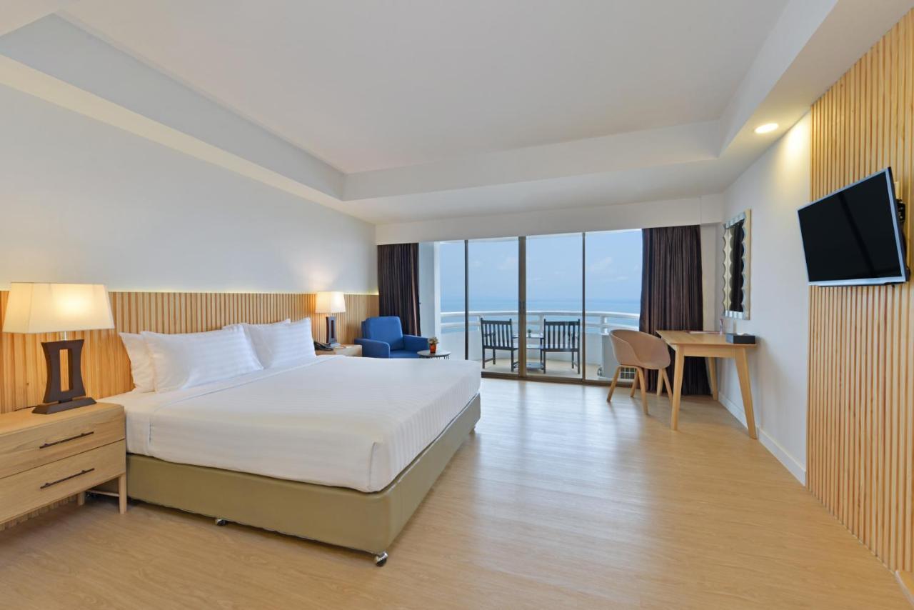 D Varee Jomtien Beach, Pattaya Kültér fotó