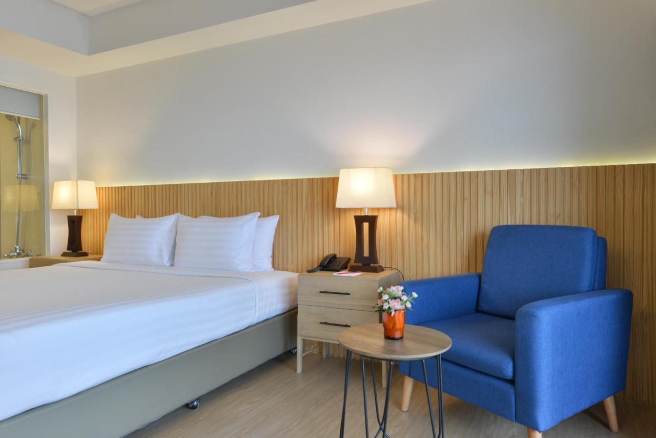 D Varee Jomtien Beach, Pattaya Kültér fotó Deluxe Room