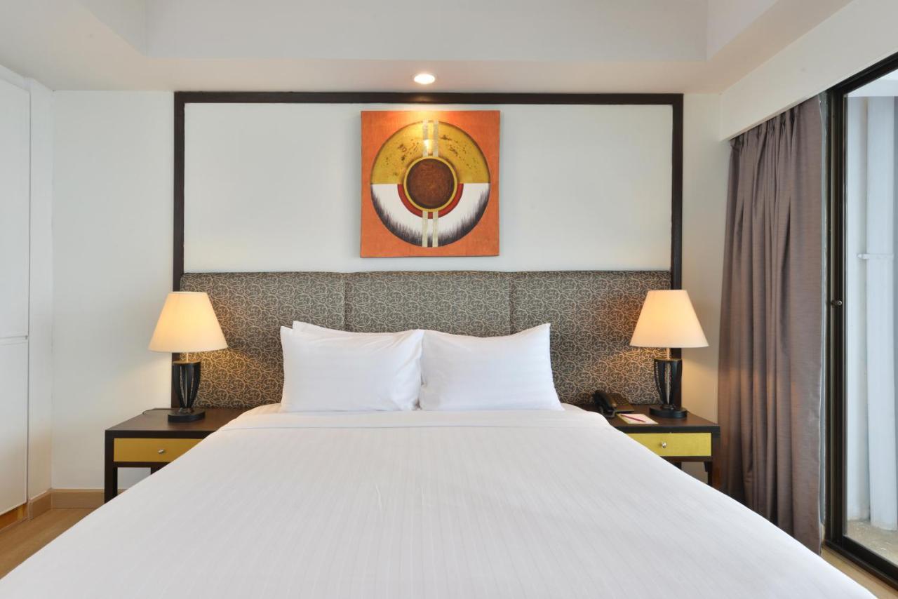D Varee Jomtien Beach, Pattaya Kültér fotó A bedroom at the hotel