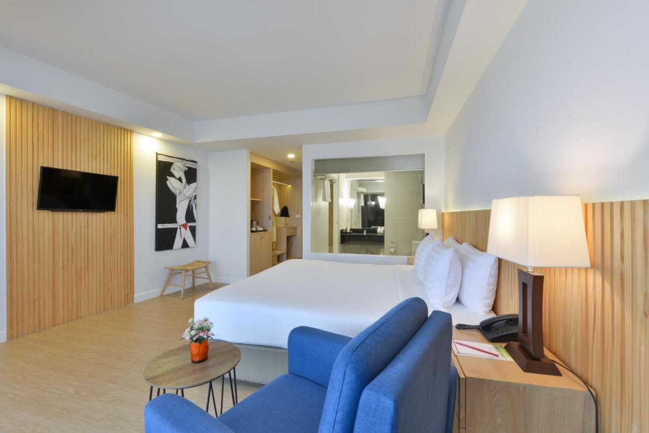 D Varee Jomtien Beach, Pattaya Kültér fotó Deluxe Room
