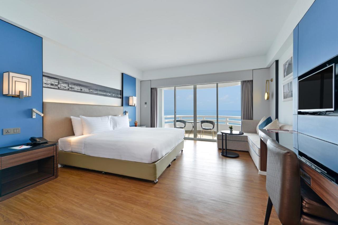 D Varee Jomtien Beach, Pattaya Kültér fotó