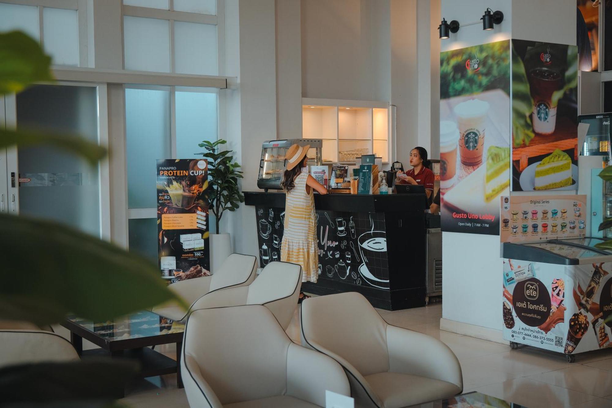 D Varee Jomtien Beach, Pattaya Kültér fotó A coffee shop in Vietnam